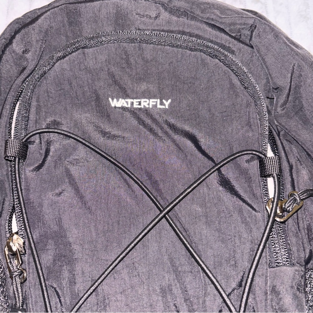 Waterfly 12L Lightweight Hiking Backpack Daypack Travel School Bag Black - Picture 5 of 14